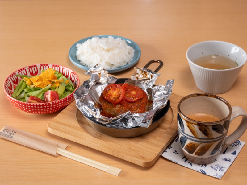 ハンバーグトマトソース